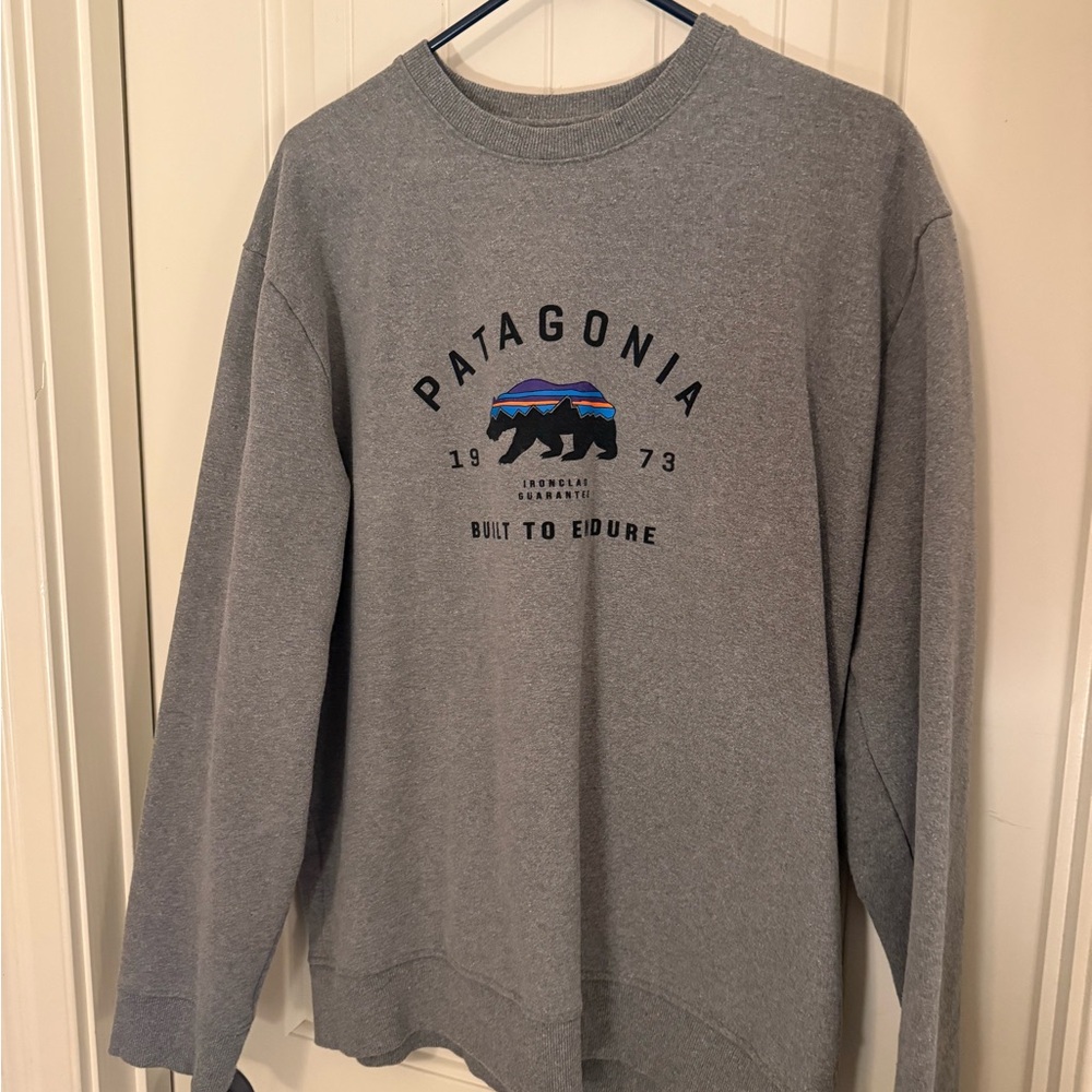 Patagonia Men's Gray Crewneck Sweater